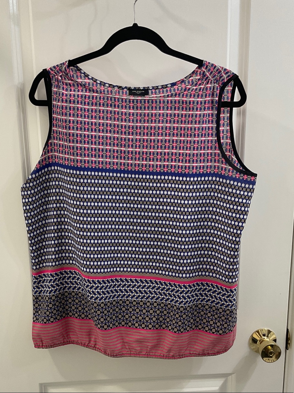 Ann Taylor Factory Navy & Pink Patterned Sleeveless Camisole